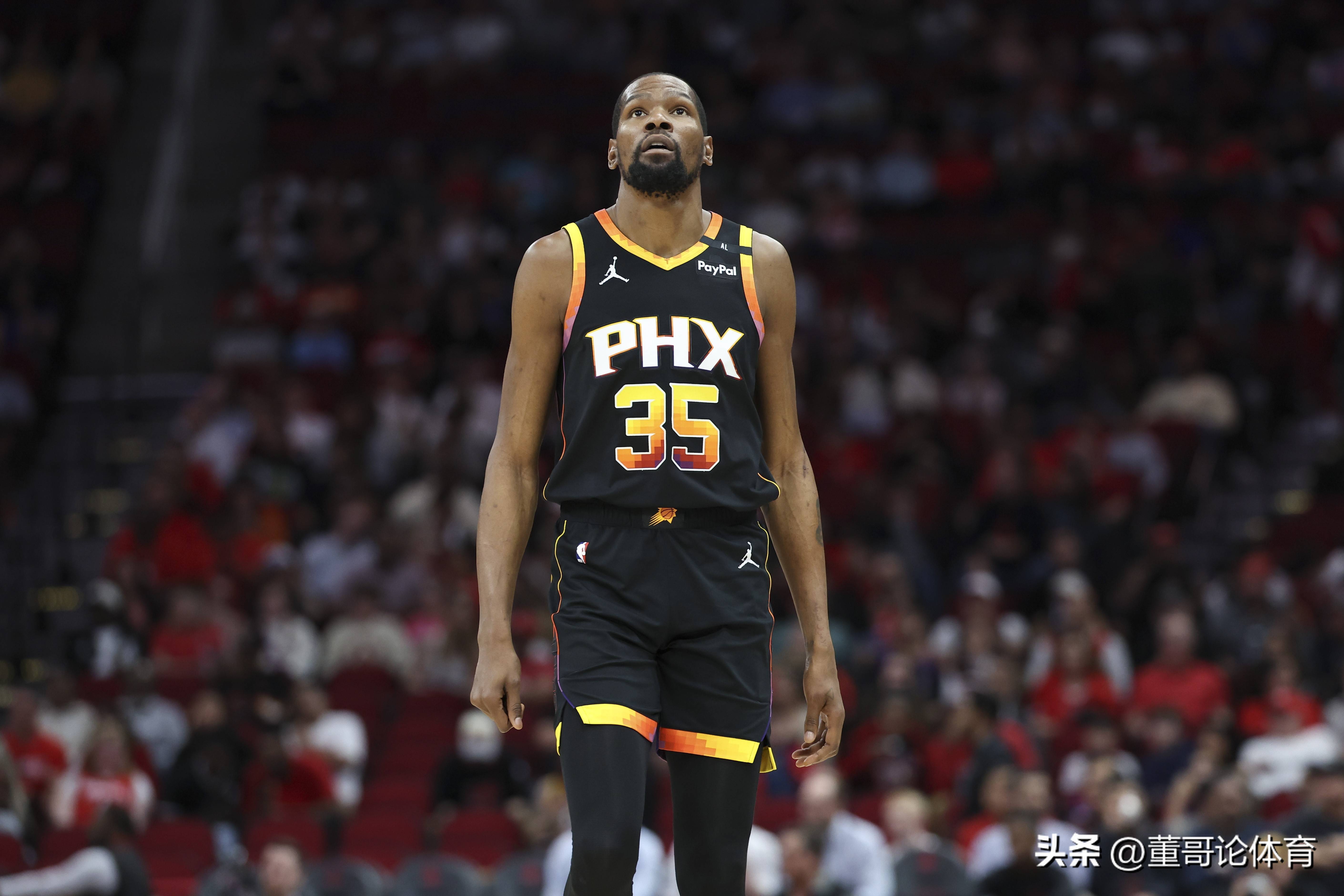 塔克突破妙传 孙铭徽压哨三分命中