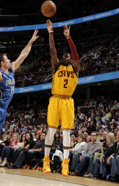 当小红书打造一座二次元痛岛