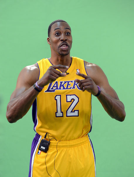 17岁卡尔2射1传，迪亚斯助攻双响，拜仁5-0大胜萨尔茨堡