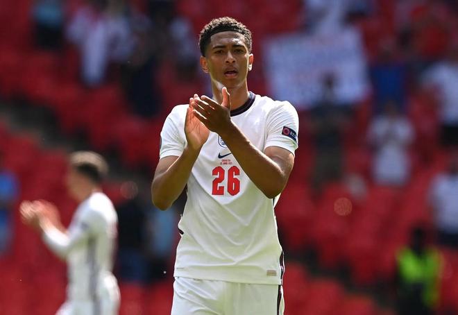 爆大冷！3-2，男排亚洲独苗挺进世锦赛8强，中国男排同组劲敌出局