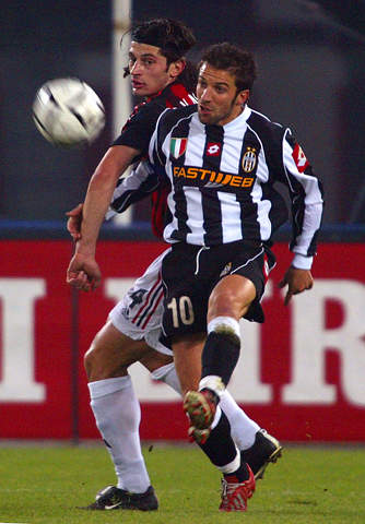 孙兴慜：没踢满全场？我尊重教练的决定，球队比我个人更重要