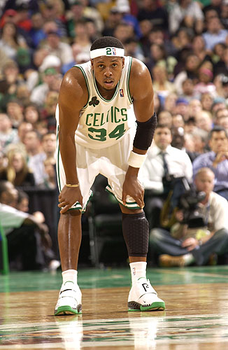 1个退赛引爆两极骂战！郑钦文伤退全运，是惜命还是失责？