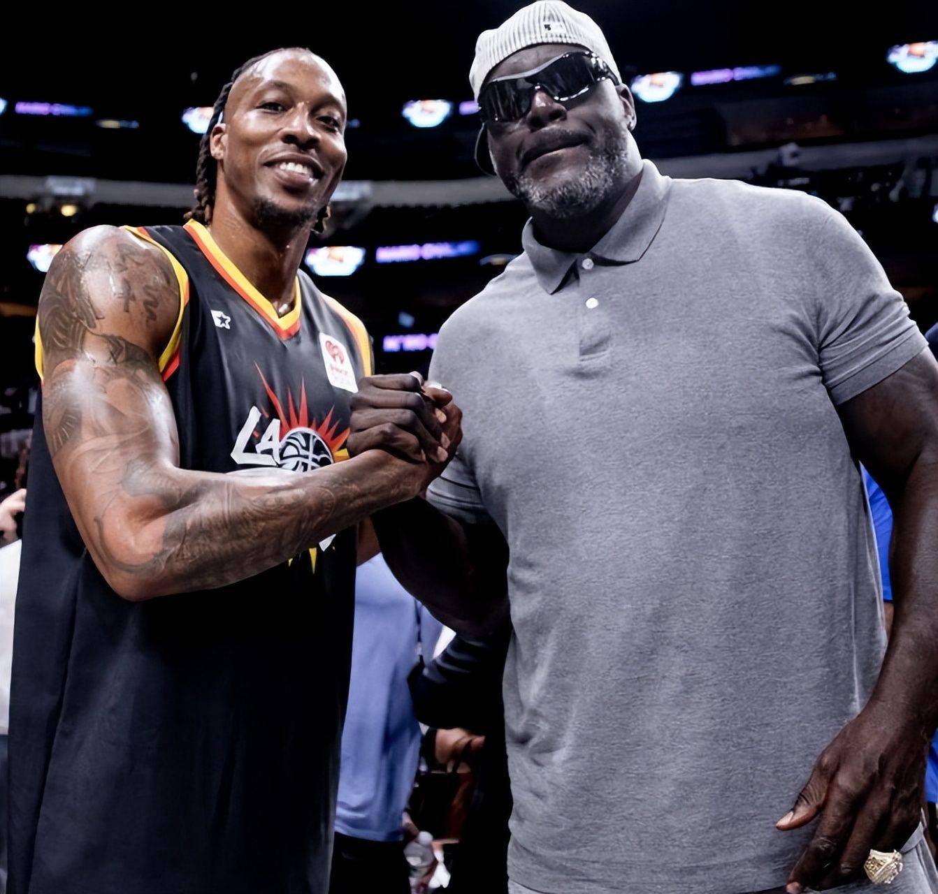 看国米的球也就从11／12赛季开始，最开始一直用...