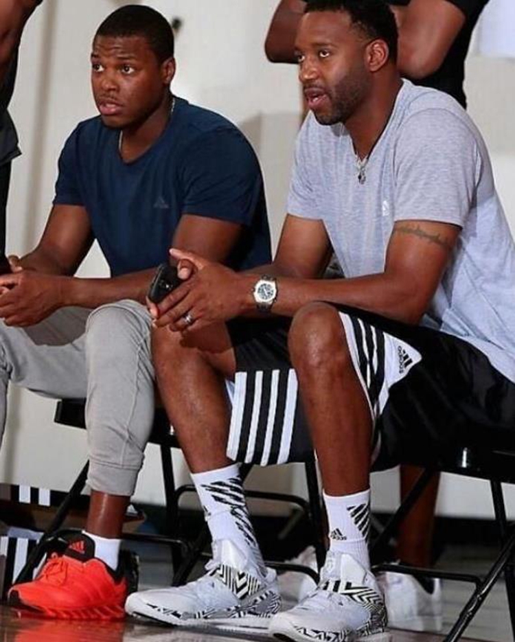 拜仁vs圣保利：凯恩领衔，卡尔、金玟哉、格雷罗首发