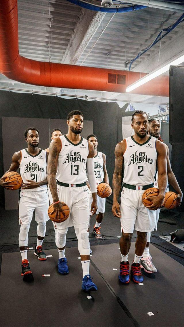 圣路易斯红雀队皮斯科蒂在同一局比赛中被球砸中三次